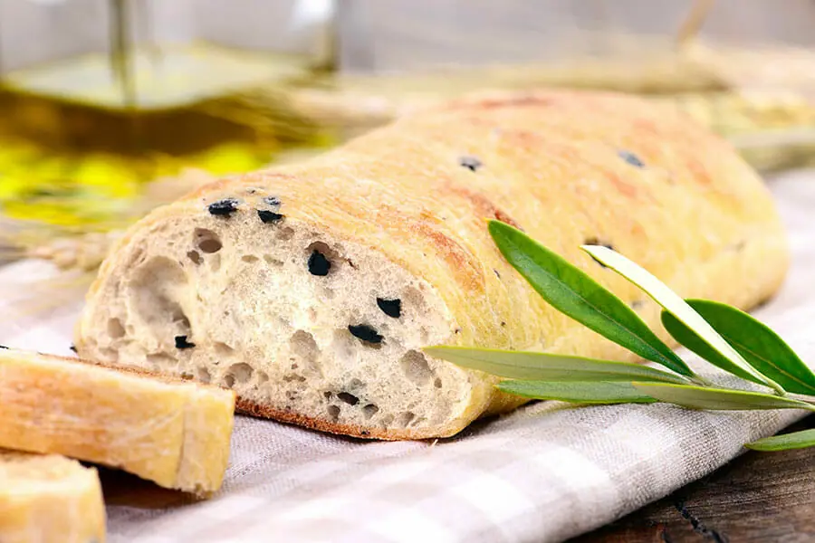 Pain aux Olives